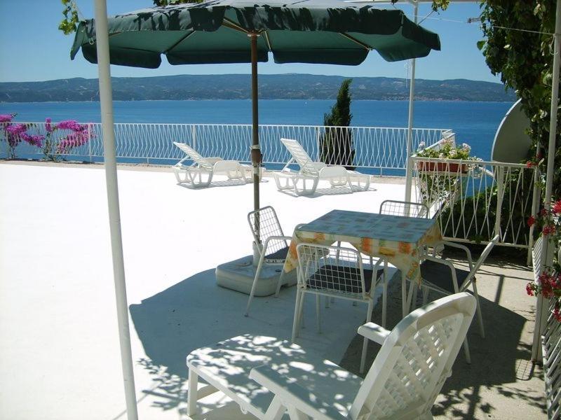 Apartment In Omis With Sea View, Balcony, Air Conditioning, Wi-Fi Dış mekan fotoğraf