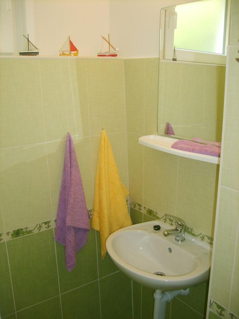 Apartment In Omis With Sea View, Balcony, Air Conditioning, Wi-Fi Dış mekan fotoğraf